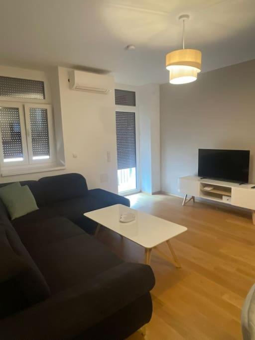 New Central Apartments Westbahnhof Vienna Luaran gambar