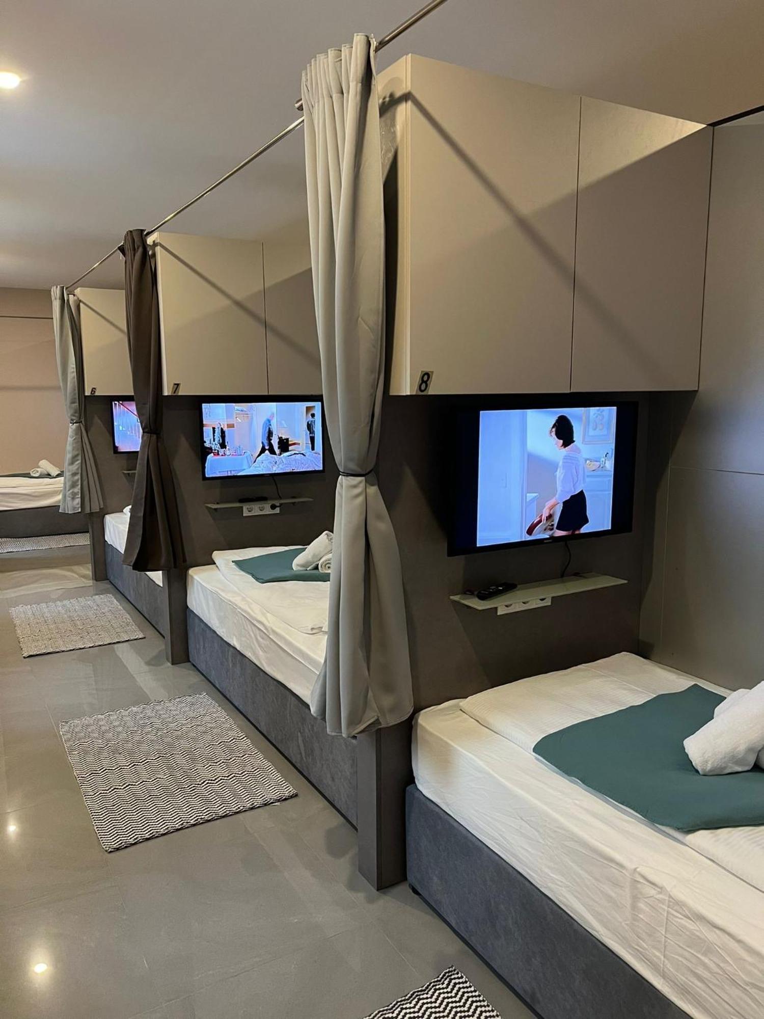 New Central Apartments Westbahnhof Vienna Luaran gambar